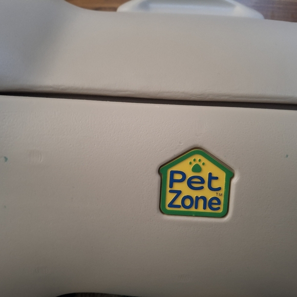 Pet Zone Bone-Shaped Large Storage Container - Picture 8 of 15